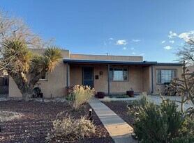 2908 Monterey Ave SE in Albuquerque, NM - Building Photo