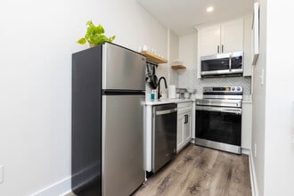 516 Norfolk Ave in Virginia Beach, VA - Building Photo - Building Photo