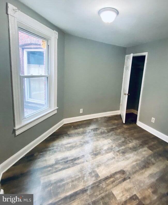 2208 Lynnbrook Ave photo'