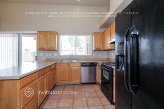 1017 N 61st Dr in Phoenix, AZ - Building Photo - Building Photo