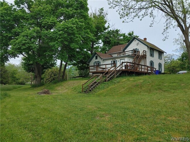 770 Lake Rd in Youngstown, NY - Building Photo - Building Photo