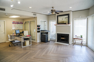 Thicket Apartments in Houston, TX - Building Photo - Building Photo