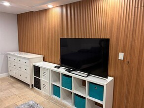 2780 NE 183rd St in Aventura, FL - Building Photo - Building Photo