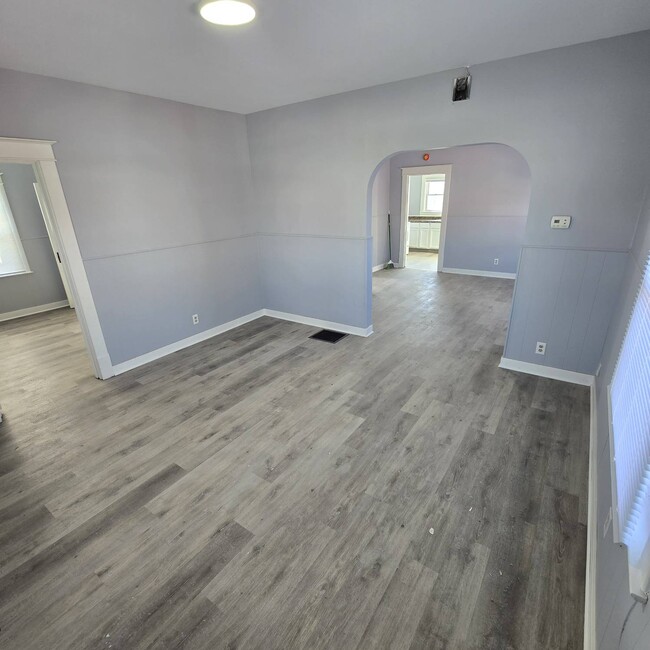 property at 1005 E Markland Ave