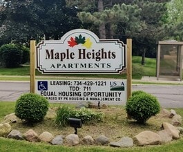 260 N Maple Rd in Saline, MI - Building Photo - Building Photo