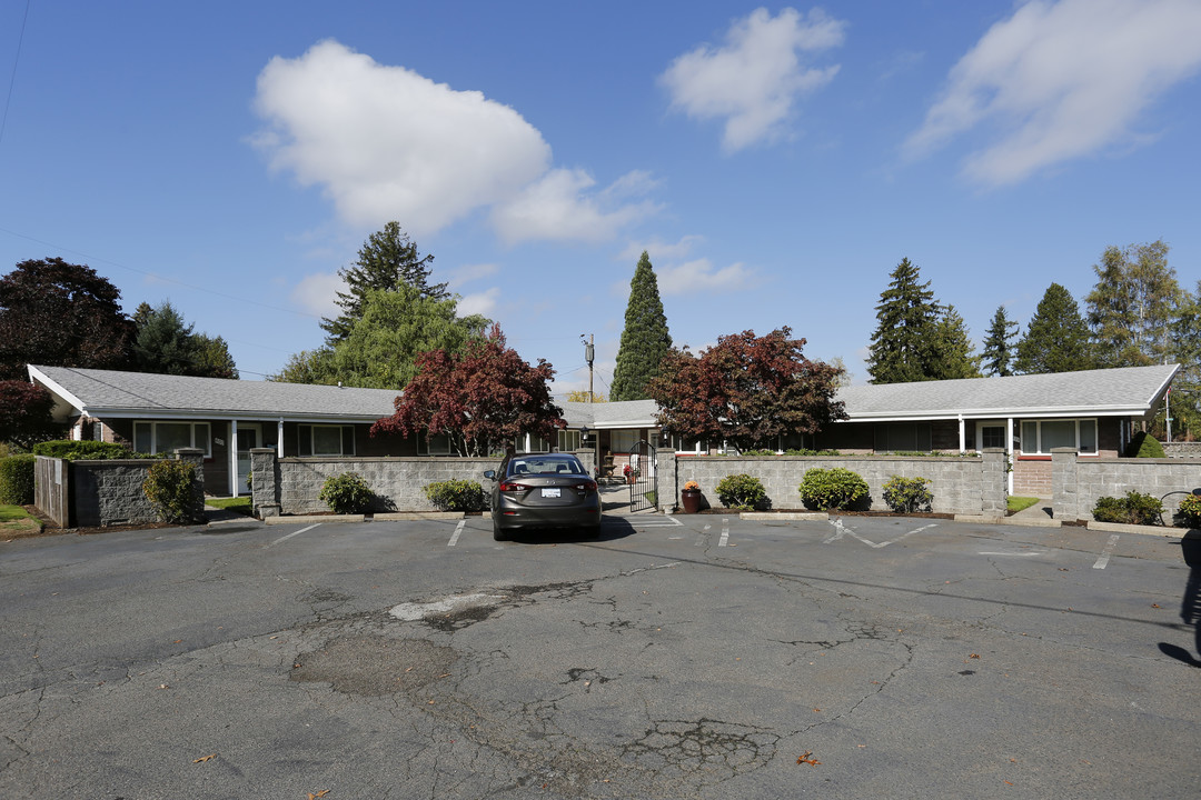 Kelly Court Northeast in Gresham, OR - Building Photo