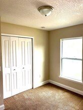 484 Martigues Dr in Poinciana, FL - Building Photo - Building Photo