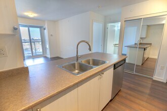 1346-1346 Danforth Rd in Toronto, ON - Building Photo - Building Photo