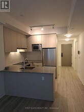 3079 Trafalgar Rd in Oakville, ON - Building Photo - Building Photo