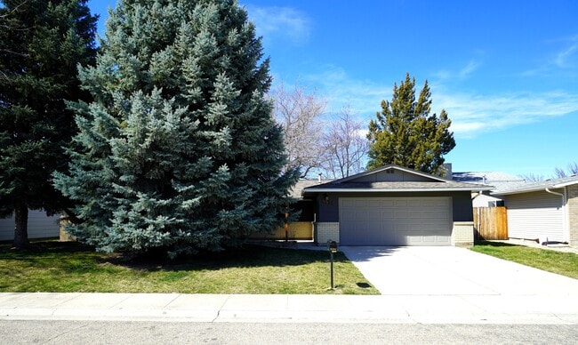 9594 W Telfair Dr in Boise, ID - Building Photo - Building Photo