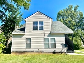 2409 Rowan St, Unit 3 in Louisville, KY - Building Photo