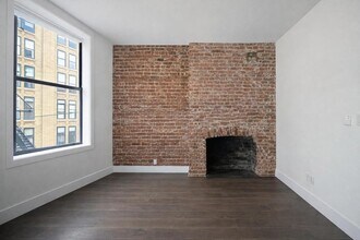 346 W 52nd St, Unit 4D in New York, NY - Building Photo - Building Photo