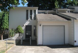 3405 Auburn Wy N in Auburn, WA - Building Photo