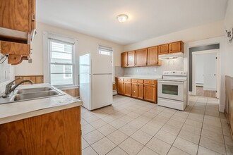 422 Allen St, Unit 3 in New Britain, CT - Building Photo - Building Photo