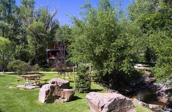 Buffalo Canyon in Boulder, CO - Foto de edificio - Building Photo