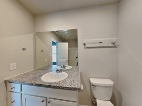 10518 Varmus Dr in Converse, TX - Building Photo - Building Photo