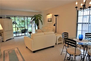 4767 Winslow Beacon-Unit -25 in Sarasota, FL - Foto de edificio - Building Photo