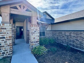 3134 Mt Nebo Dr in Yukon, OK - Building Photo - Building Photo