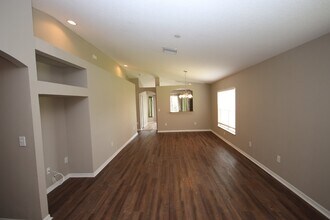 12716 Evington Point Dr in Riverview, FL - Building Photo - Building Photo