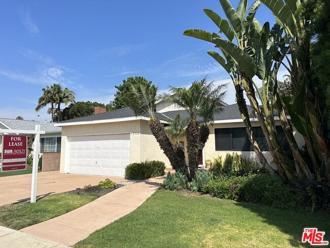 12033 Hammack St in Culver City, CA - Building Photo - Building Photo