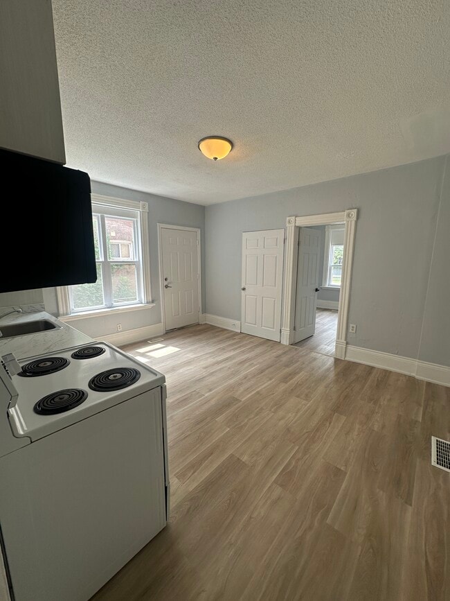 property at 77 Murray St