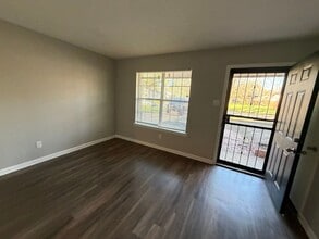 6360 Greenbriar Dr in Horn Lake, MS - Building Photo - Building Photo