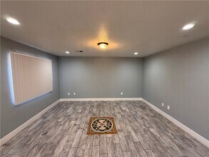 4300 N Lamont St in Las Vegas, NV - Building Photo - Building Photo
