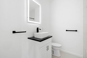 4512 Lancaster Ave, Unit 202 in Philadelphia, PA - Building Photo - Building Photo