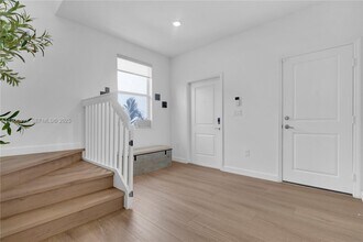 2444 SE 24th Ave in Homestead, FL - Building Photo - Building Photo