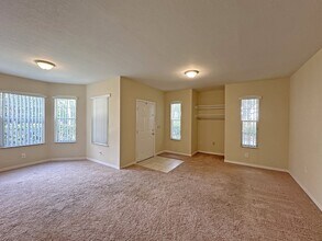 110 SW Peacock Blvd in Port St. Lucie, FL - Building Photo - Building Photo