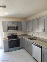 11459 Summerwinds Ct in Ft. Myers, FL - Building Photo