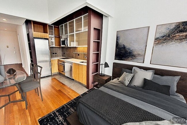 property at 620 W 42nd St