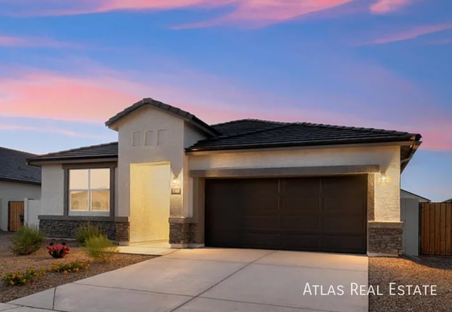 property at 1168 W Castle Ct