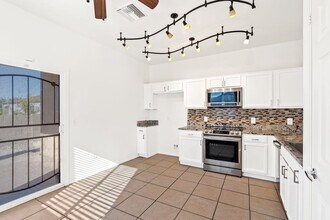 7060 S Red Maids Dr in Tucson, AZ - Building Photo - Building Photo