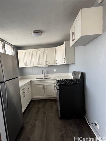 property at 720 Waiakamilo Rd