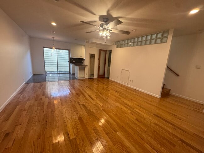 2912 11th St, Unit 3 in Santa Monica, CA - Building Photo - Building Photo