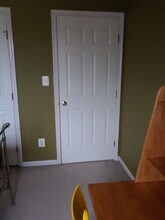 1982 Brooke Farm Ct in Woodbridge, VA - Foto de edificio - Building Photo