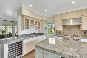 945 Hunt Ave in St Helena, CA - Building Photo - Building Photo