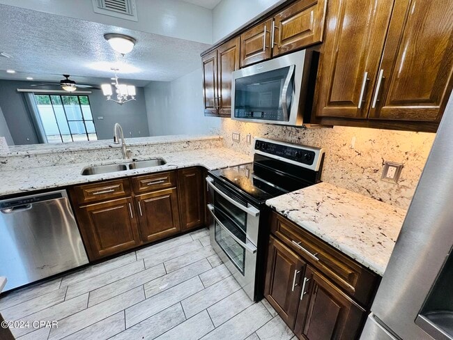 8623 N Lagoon Dr in Panama City Beach, FL - Building Photo - Building Photo