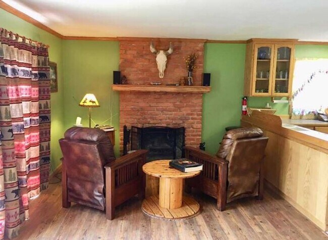 2214 Venice Dr in South Lake Tahoe, CA - Building Photo - Building Photo