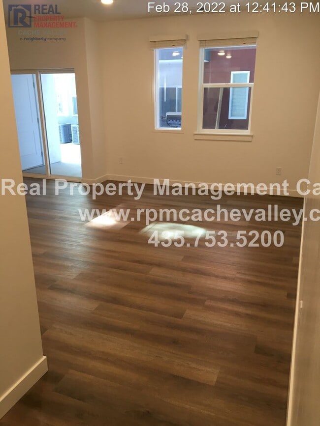property at 461 W 40 S