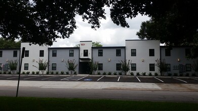 KP Hyde Park in Houston, TX - Foto de edificio - Building Photo