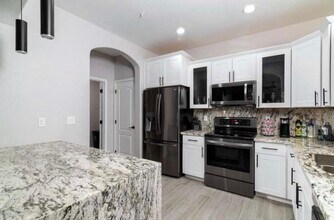 2726 S Equestrian Dr in Gilbert, AZ - Building Photo - Building Photo