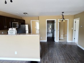 706 Needmore Rd, Unit 1 in Clarksville, TN - Building Photo - Building Photo