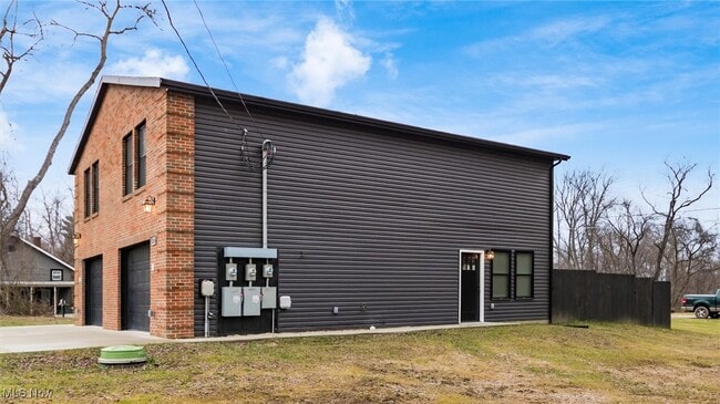 13134 Pine Rd NE in Thornville, OH - Building Photo - Building Photo