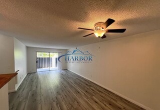 3604 W Estates Ln in Rolling Hills Estates, CA - Building Photo - Building Photo