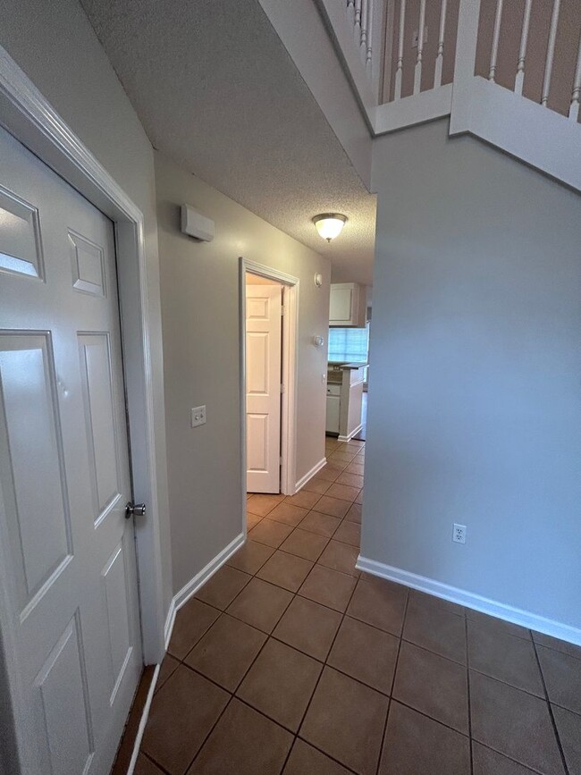 164 N Spring View Dr in Enterprise, AL - Building Photo - Building Photo