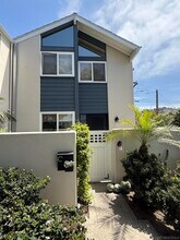 2305 Camino Del Mar in Del Mar, CA - Building Photo - Building Photo