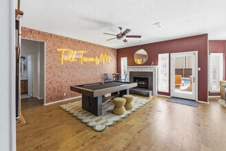 2002 Chittim Trail Dr in San Antonio, TX - Building Photo - Building Photo