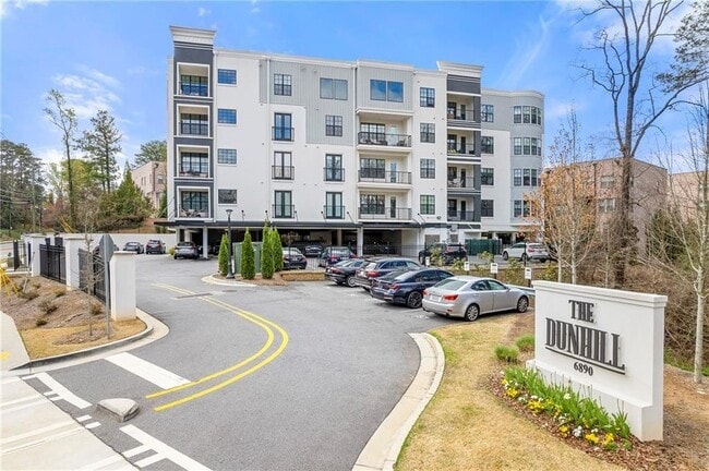 property at 6890 Peachtree Dunwoody Rd NE